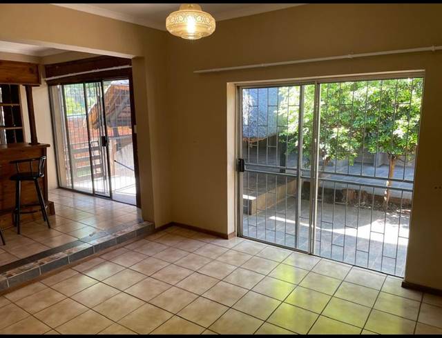 4 BEDROOM HOUSE FOR SALE IN CHROOM PARK